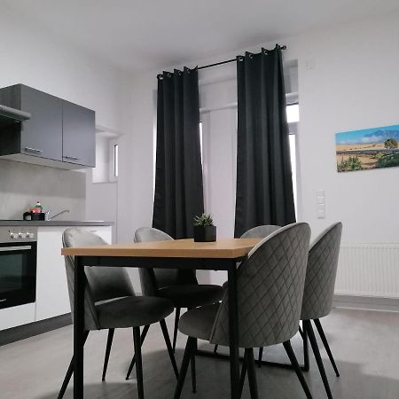 Estrella24 Living Rooms Tokio ヘルネ エクステリア 写真