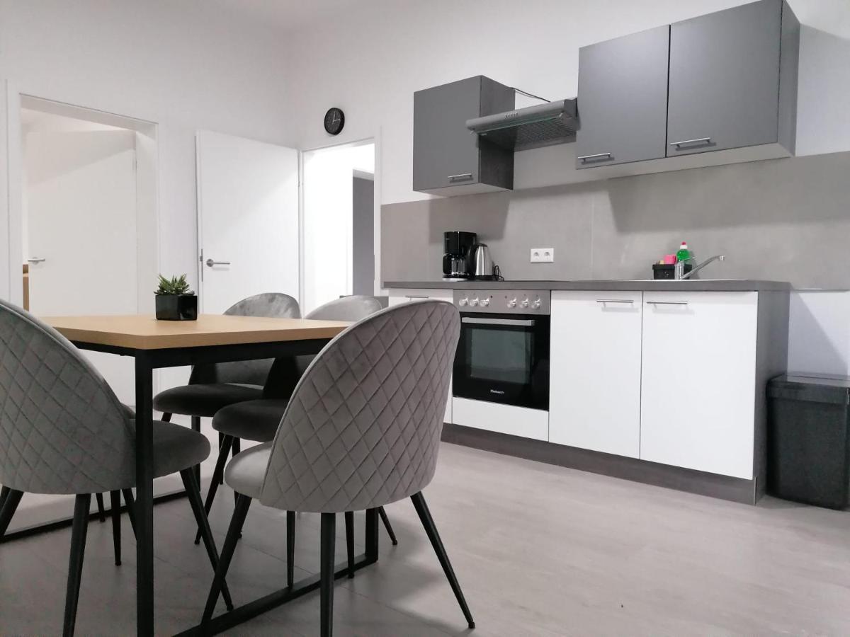 Estrella24 Living Rooms Tokio ヘルネ エクステリア 写真